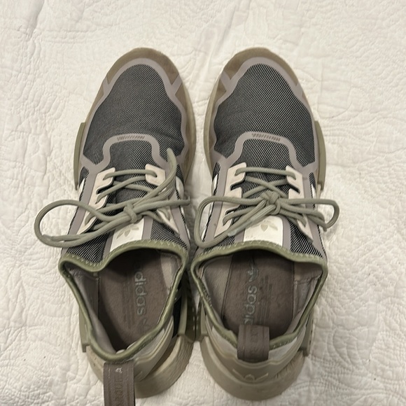 Adidas NMD R1 - Picture 3 of 3